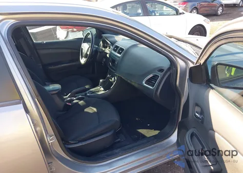 2014 Dodge Avenger Sxt z USA, uszkodzony, nr VIN 1C3CDZCB7EN155002